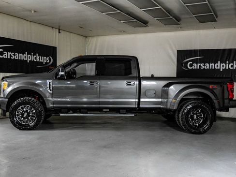 Used 2017 Ford F350 Lariat w/ Lariat Value Package image 9