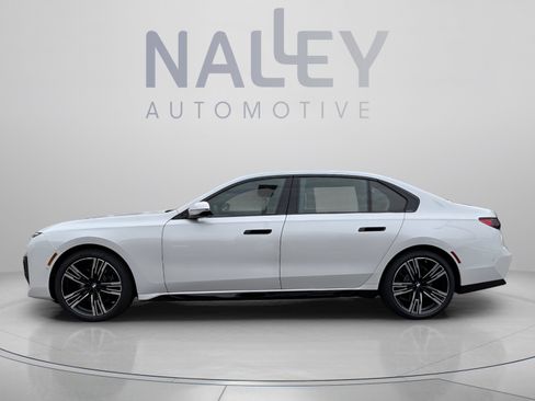 Used 2026 BMW 740i RWD image 4