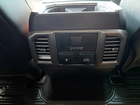 Used 2018 Ford F150 Raptor w/ Equipment Group 802A Luxury AWD/4WD image 17