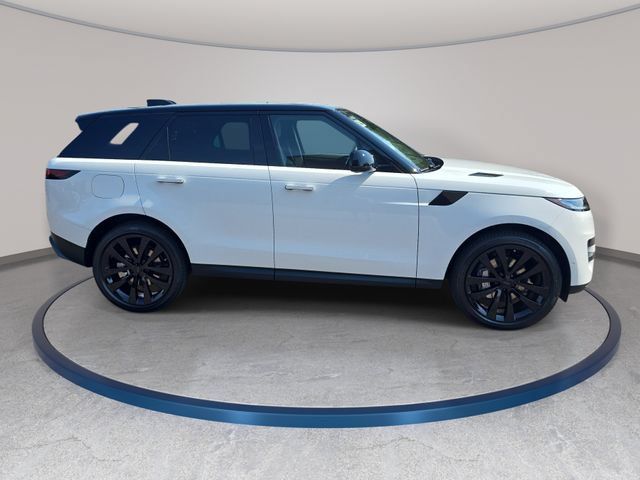New 2026 Land Rover Range Rover Sport SE AWD/4WD image 4