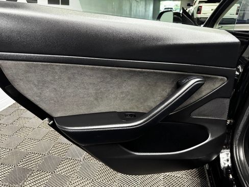 Used 2021 Tesla Model 3 Standard Range Plus image 42