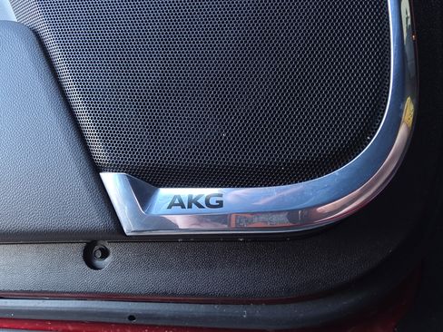 Used 2024 Cadillac Escalade Premium Luxury w/ Performance Package image 14