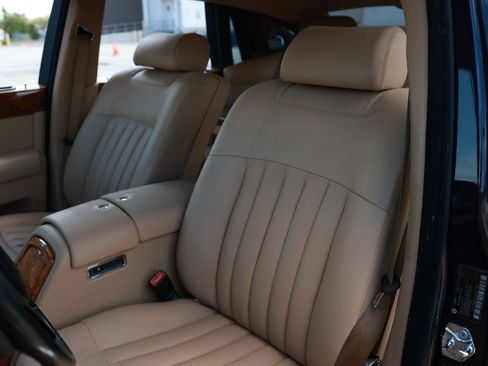 Used 2006 Rolls-Royce Phantom Sedan RWD image 6