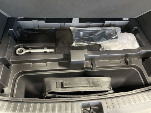 Used 2024 Chevrolet Blazer EV RS image 26