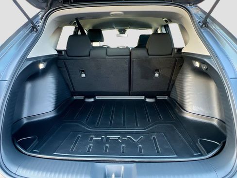 Used 2025 Honda HR-V LX image 18