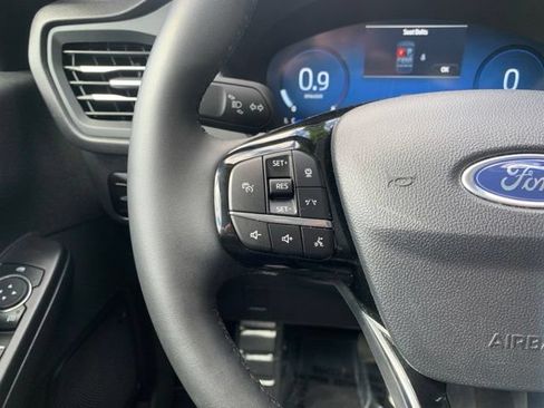 Used 2025 Ford Escape Platinum AWD/4WD image 24