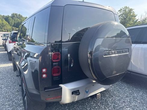 Used 2024 Land Rover Defender 110 S AWD/4WD image 5
