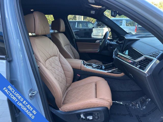Used 2026 BMW X7 xDrive40i w/ M Sport Package AWD/4WD image 29