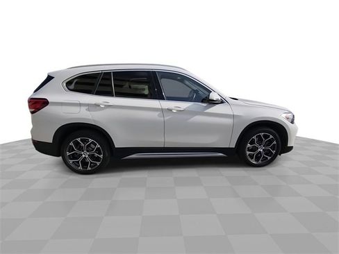 Used 2021 BMW X1 sDrive28i w/ Convenience Package image 9