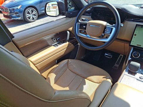 Certified 2023 Land Rover Range Rover SE AWD/4WD image 15