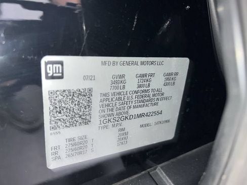 Certified 2021 GMC Yukon XL SLT w/ SLT Premium Package AWD/4WD image 34
