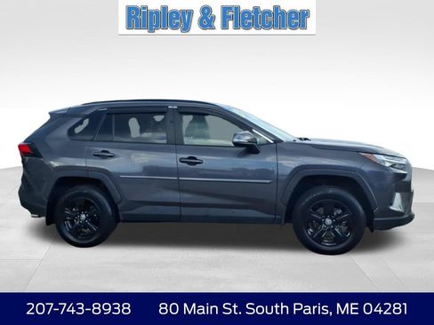 Used 2024 Toyota RAV4 XLE w/ Convenience Package AWD/4WD image 4