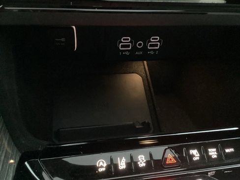 Used 2022 Jeep Wagoneer Series II w/ Premium Group I image 64