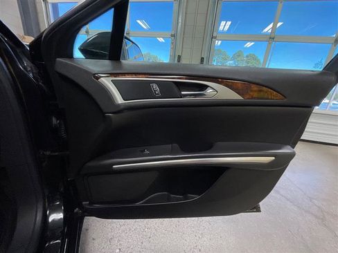 Used 2014 Lincoln MKZ Hybrid FWD image 29