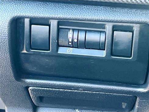 Used 2024 Subaru Crosstrek 2.0i Premium image 10