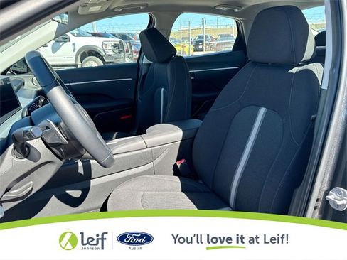 Used 2024 Hyundai Sonata SEL w/ Convenience Package image 17