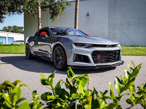 Used 2023 Chevrolet Camaro ZL1 image 7