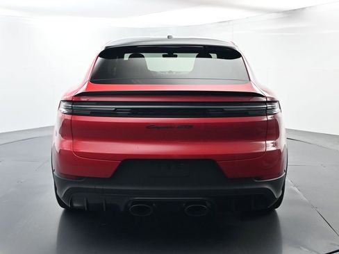 Certified 2025 Porsche Cayenne GTS image 12