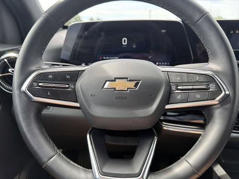 Used 2025 Chevrolet Equinox LT w/ Convenience Package II FWD image 25