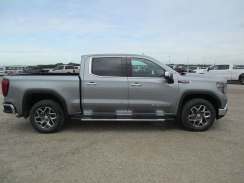 New 2026 GMC Sierra 1500 SLT w/ SLT Premium Plus Package AWD/4WD image 3