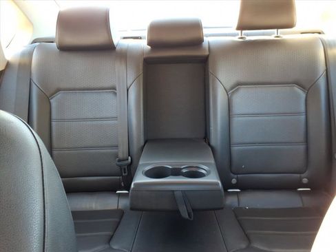 Used 2016 Volkswagen Passat 1.8T SE image 27