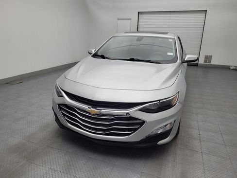 Used 2021 Chevrolet Malibu LT FWD image 15