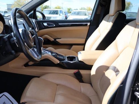Used 2015 Porsche Cayenne S image 12