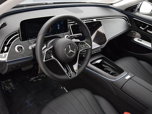 Used 2026 Mercedes-Benz E 450 4MATIC All-Terrain Wagon image 21
