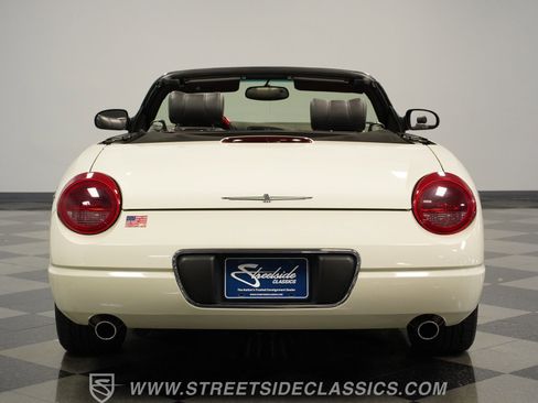 Used 2002 Ford Thunderbird image 10