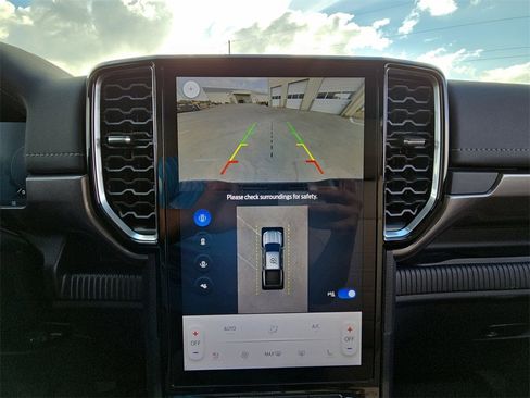 New 2025 Ford Ranger Lariat image 21