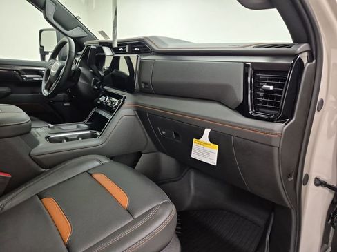 New 2026 GMC Sierra 2500 AT4 w/ AT4 Premium Plus Package image 30
