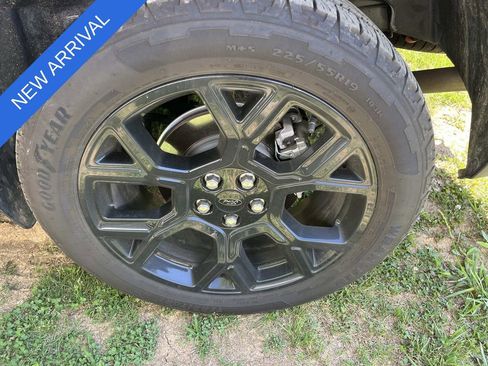 Used 2025 Ford Maverick XLT w/ XLT Luxury Package AWD/4WD image 10