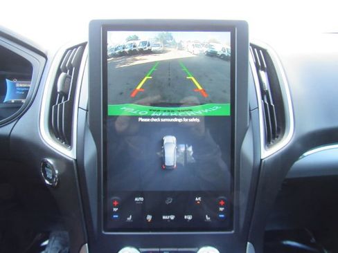 Used 2022 Ford Edge SEL w/ Sport Appearance Package image 8