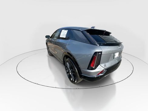 Used 2025 Cadillac Optiq Sport 2 image 6