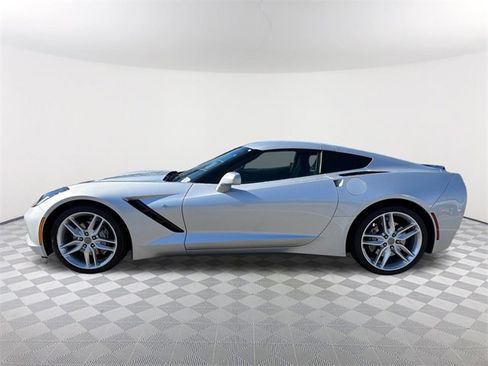 Used 2019 Chevrolet Corvette Stingray image 8