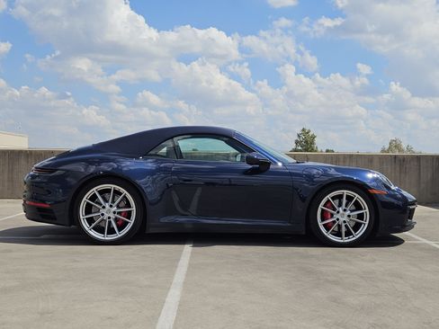 Used 2020 Porsche 911 Carrera 4S AWD/4WD image 9