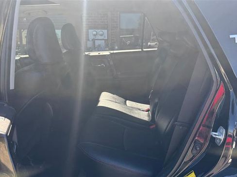 Used 2018 Toyota 4Runner TRD Off-Road Premium image 21