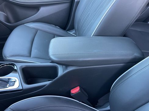 Used 2024 Buick Encore GX Avenir w/ Avenir Technology Package image 17