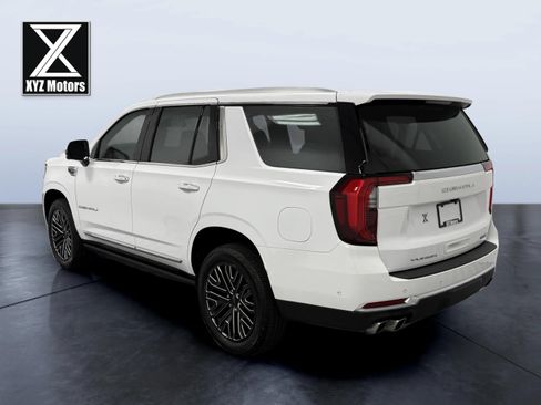 Used 2025 GMC Yukon Denali w/ Sun & Power Step Package AWD/4WD image 4
