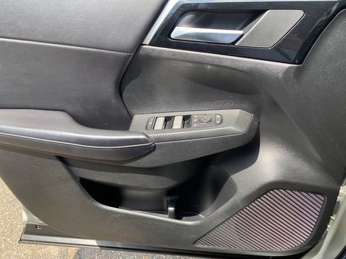 Used 2024 Mitsubishi Outlander SE AWD/4WD image 13
