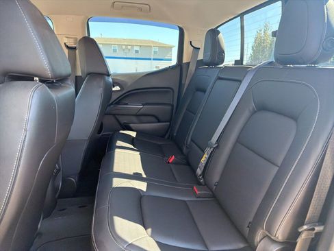 Used 2017 GMC Canyon SLT w/ Driver Alert Package image 23