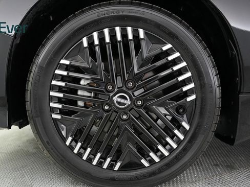 Used 2024 Nissan Leaf SV Plus image 17