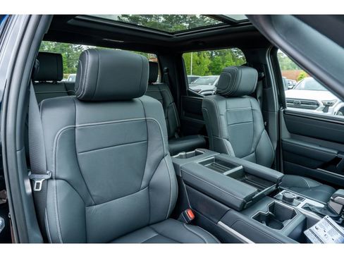 New 2026 Toyota Tundra Limited AWD/4WD image 19