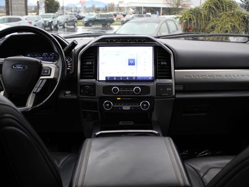 Used 2022 Ford F350 Platinum image 23