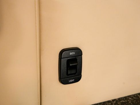 Used 2020 Mercedes-Benz Sprinter 3500 image 26