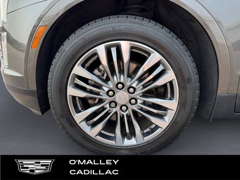 Used 2019 Cadillac XT5 Premium Luxury AWD/4WD image 9