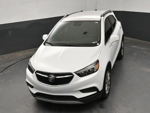 Used 2020 Buick Encore Preferred FWD image 19