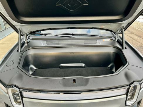 Used 2024 Rivian R1T Adventure image 11