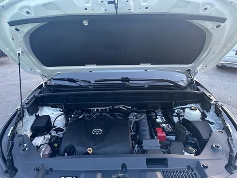 Used 2021 Toyota Highlander Platinum image 26