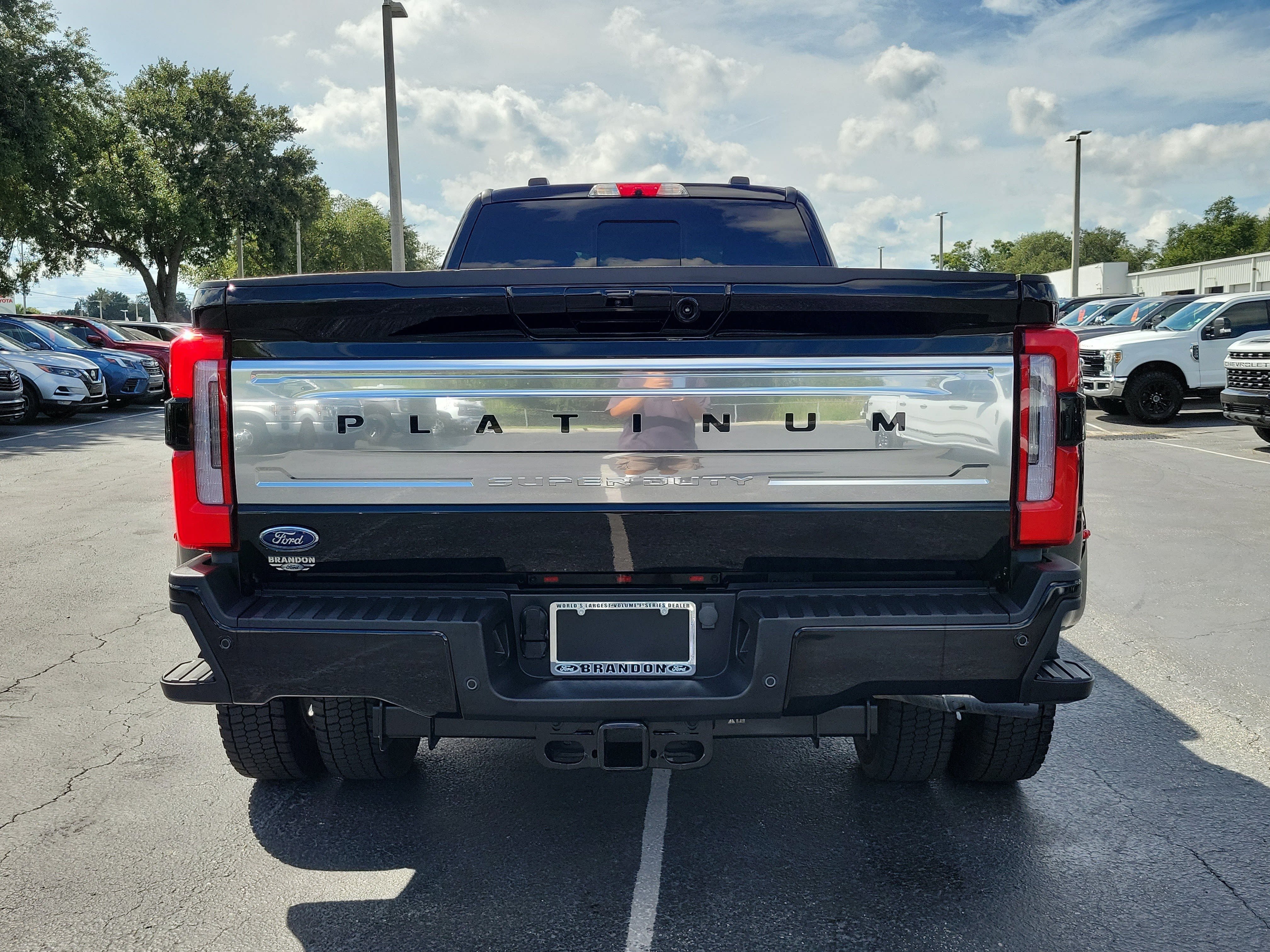 Certified 2026 Ford F450 Platinum w/ Platinum Plus Package AWD/4WD image 8